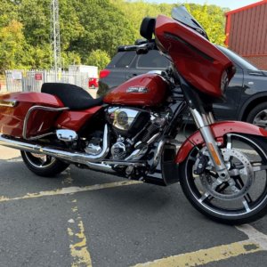 HARLEY DAVIDSON STREET GLIDE 117 2024 - CURRENT